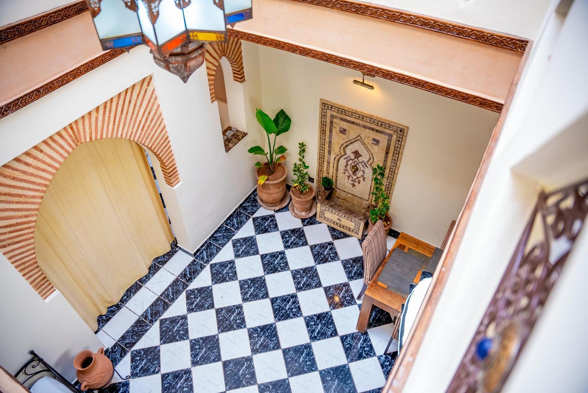 Riad The Moroccans Pool And Terrace Marrakesh Buitenkant foto