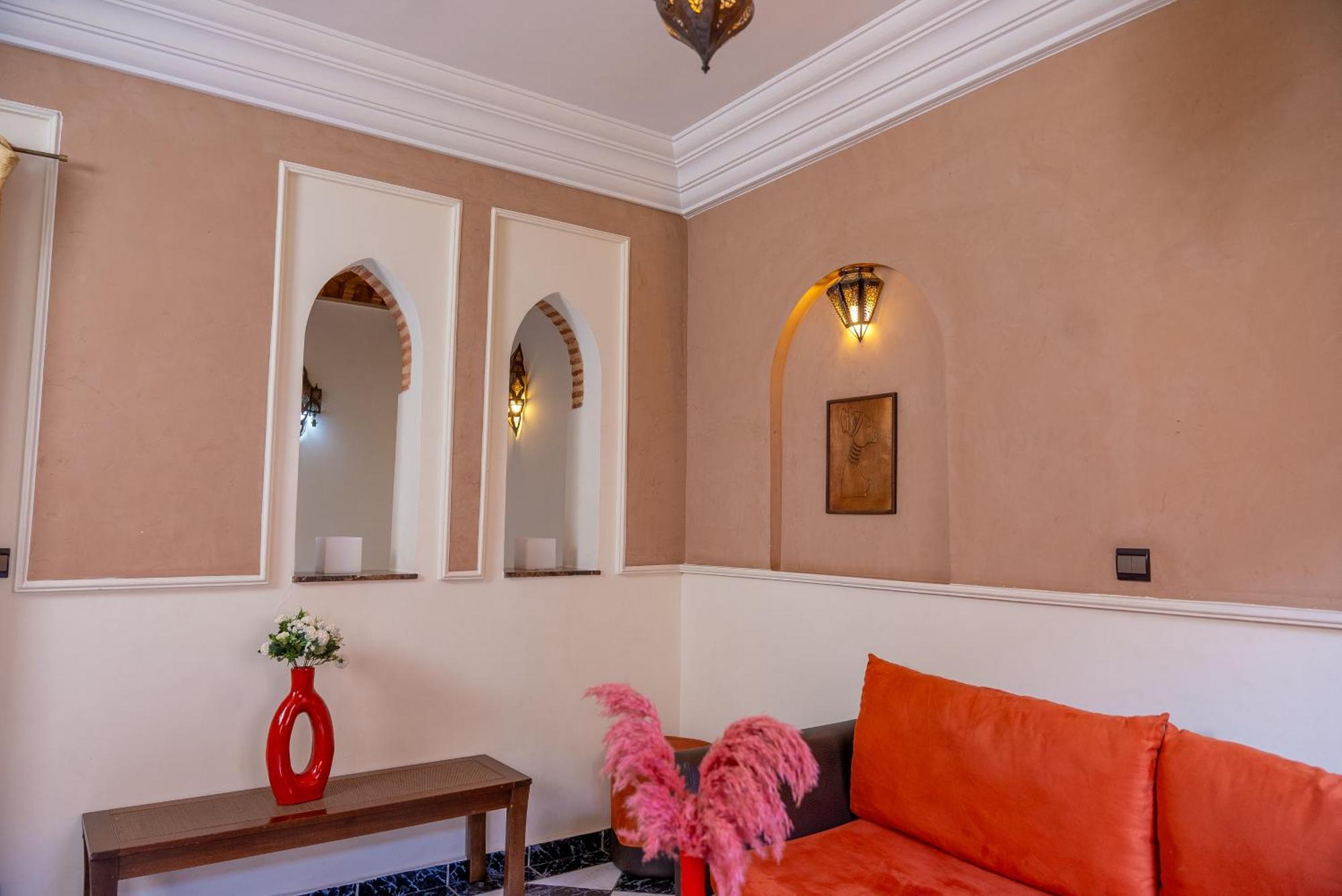 Riad The Moroccans Pool And Terrace Marrakesh Buitenkant foto