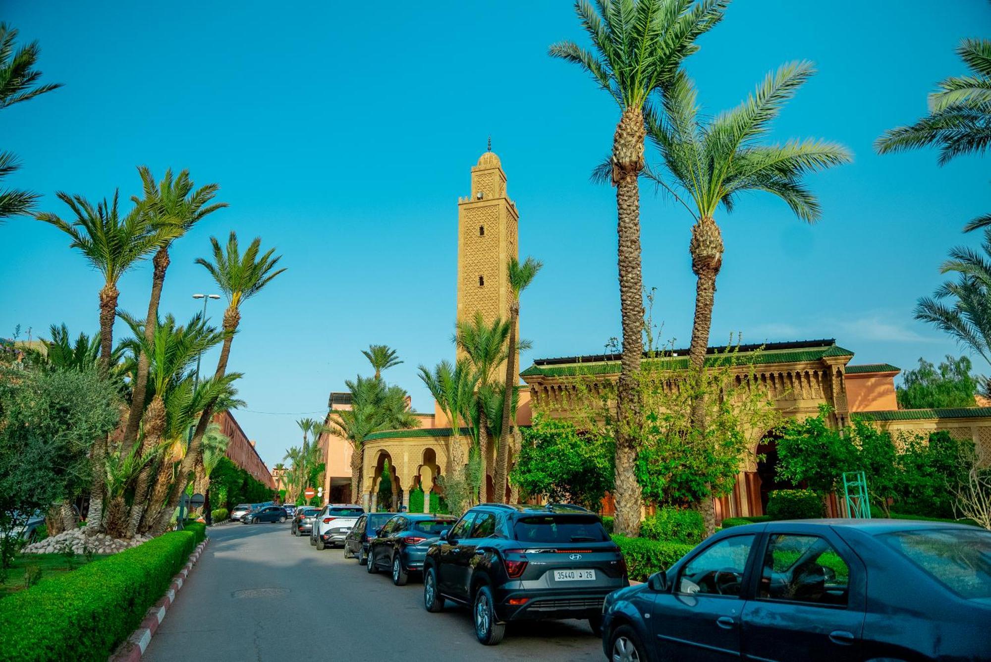 Riad The Moroccans Pool And Terrace Marrakesh Buitenkant foto
